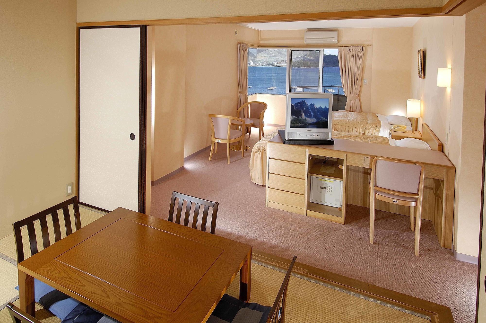 Отель Wisterian Life Club Тоба Экстерьер фото